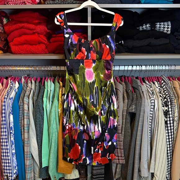 Maggy London multicolored sleeveless back zip closure satiny dress size 2 NWOT - Picture 1 of 3